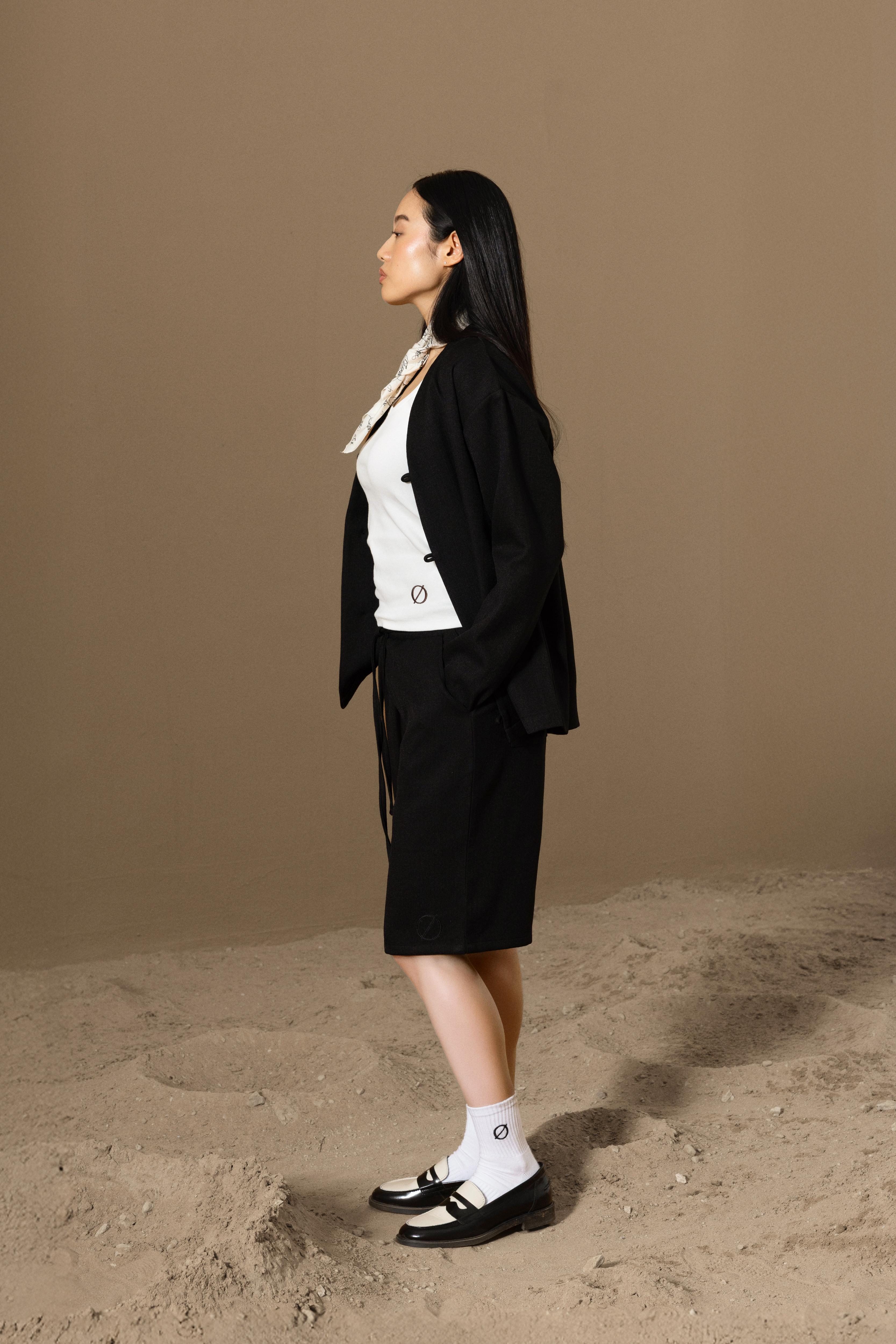 IZAR VEST - BLACK